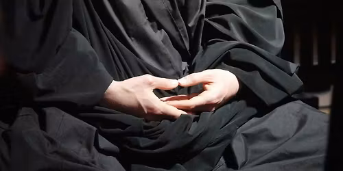 Half-day sitting:  "When arrow points meet head-on"