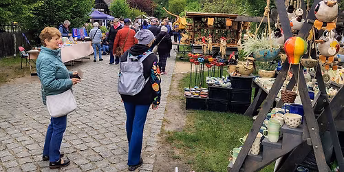Fr\u00fchlingsgartenmarkt mit Country-Musik u.v.m.