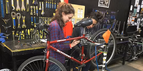 Bike Repair Basics \u0906\u0935\u0930 \u0915\u092e\u094d\u092f\u0941\u0928\u093f\u091f\u0940 \u092c\u093e\u0907\u0915\u094d\u0938 \u090f\u0915 \u0938\u093e\u0908\u0915\u0932 \u0926\u0941\u0915\u093e\u0928 \u0939\u0948 \u0914\u0930 \u0939\u092e \u0935\u0948\u0902\u0915\u094b\u0935\u0930 \u0936\u0939\u0930