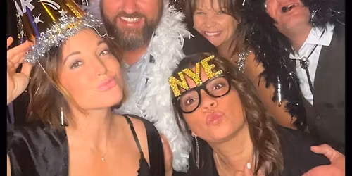 The Event, Anderson\u2019s Exclusive NYE Party