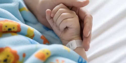 A gyermekek palliat\u00edv \u00e9s hospice-ell\u00e1t\u00e1s\u00e1nak komplex szeml\u00e9lete a gyakorlatban