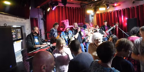 CIA @ Paulie\u2019s Pub