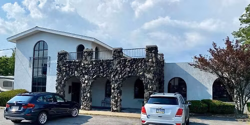 "Dining With Friends" - Bettelli's Villa