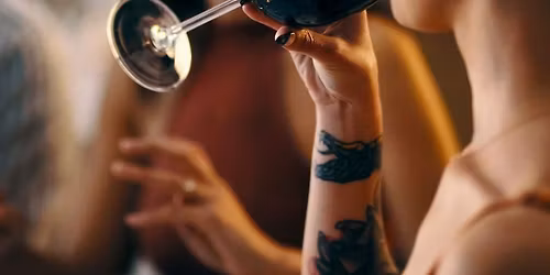 Vienna's Annual Thanksgiving Tasting Extravaganza! Mark your calendars!