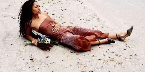 Annahstasia in Paradiso