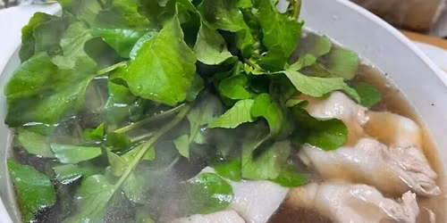 \u751f\u7523\u8005\u3068\u4e00\u7dd2\u306b\u5c90\u961c\u770c\u7523\u7121\u8fb2\u85ac\u30af\u30ec\u30bd\u30f3\u934b\u3092\u56f2\u3080\u4f1a