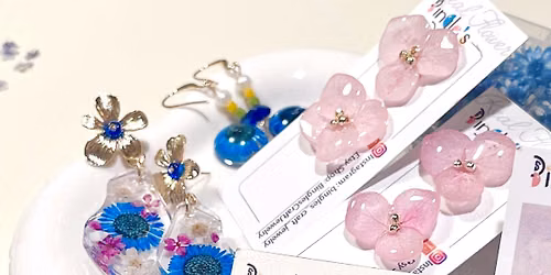 Real Flower & Resin Jewelry Workshop 5
