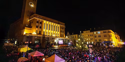 Rozsv\u00edcen\u00ed v\u00e1no\u010dn\u00edho stromu v Jablonci nad Nisou