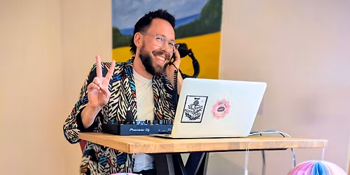 DJ und Drinks im NAWAREUM