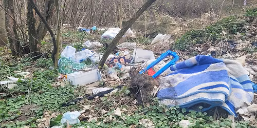 TAKAR\u00cdTSUK KI A PILIST - MAJ\u00c1LISOZZ TE IS A SZEM\u00c9TIRT\u00d3KKAL!