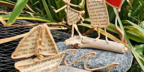 paper and wire Sculptures workshop