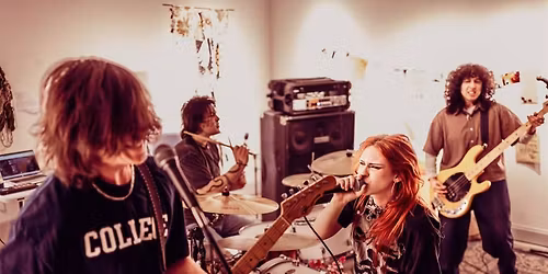 Cirque De Sir Echo: Sir Echo Debut Release Show