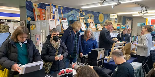 Holiday Makers Market at Arlene's