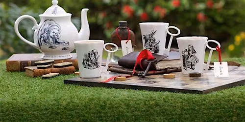 Alice tea Party