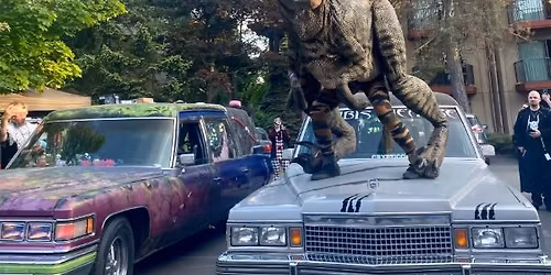 Saphira Velociraptor Returns to Crypticon Seattle 2026