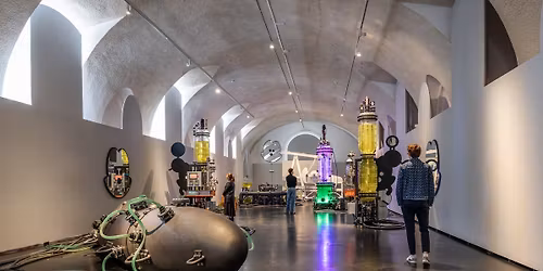 Dialogf\u00fchrung: METABOLICA \u2013 Thomas Feuerstein \u2022 Vienna Art Week