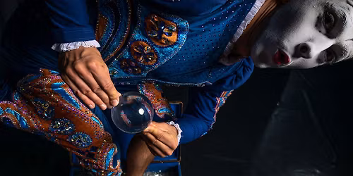 \u201ePierre Roman und der Wal am Strand\u201c - Clownshow