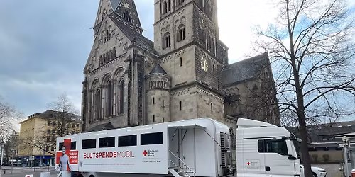 Blutspende in Koblenz im Blutspendemobil am L\u00f6hrrondell