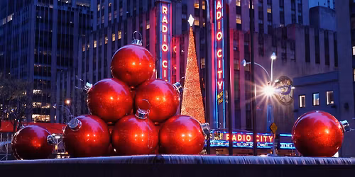 Christmas in NYC Bus Trip leaving from Pennsylvania with multiple stops