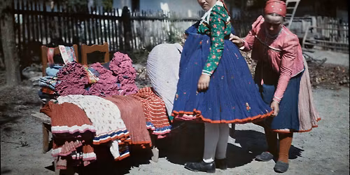 Ruhacsere a N\u00e9prajzi M\u00fazeumban