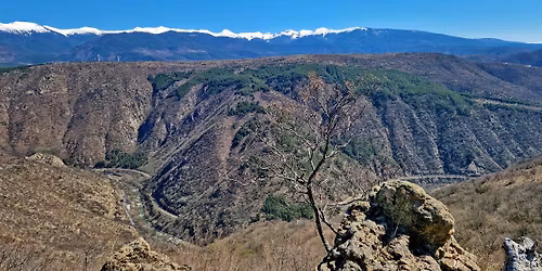 \u0421\u043c\u043e\u043b\u043d\u0438 \u0432\u0440\u044a\u0445 \u2013 \u043e\u0442 \u041a\u0440\u0435\u0441\u043d\u0435\u043d\u0441\u043a\u043e\u0442\u043e \u0434\u0435\u0444\u0438\u043b\u0435 \u0434\u043e \u041a\u0440\u0443\u043f\u043d\u0438\u043a