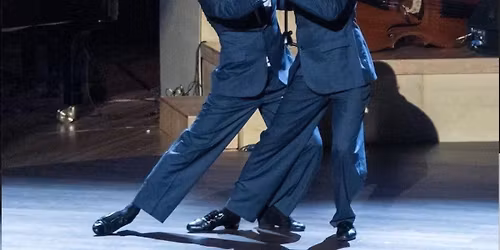 Geje ta\u0144cz\u0105 poloneza.