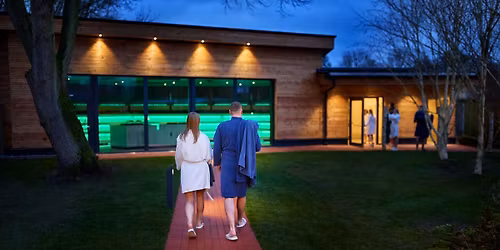 Lange Saunanacht \u2013 leicht in der Luft, stark im Geist