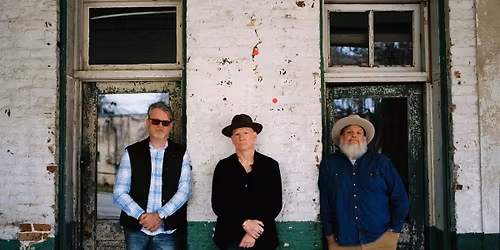 MAGNETIC SOUTH live at The Salty Snapper!!