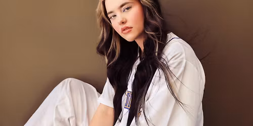 Lauren Spencer Smith with Sadie Jean