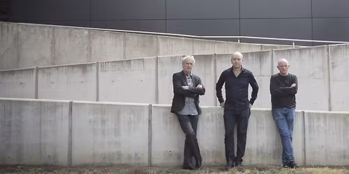 The Necks (Austr\u00e1lie) \/ 17.9.