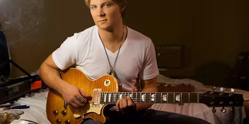 Frankie Ballard