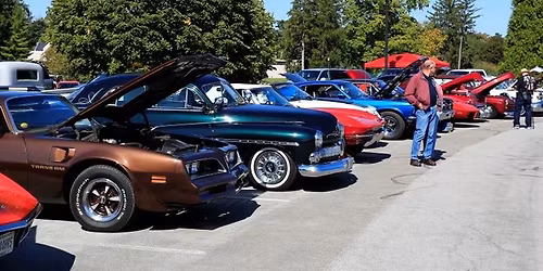 'Cruise In' Car Show