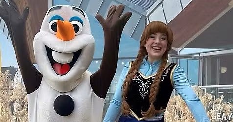 FREE OLAF & ANNA MEET & GREET