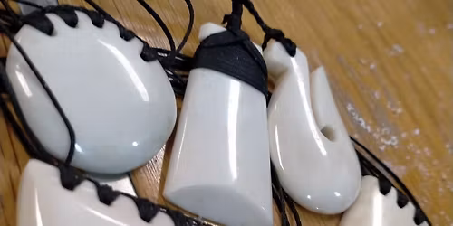 Arataki visitors centre Bone carving workshops