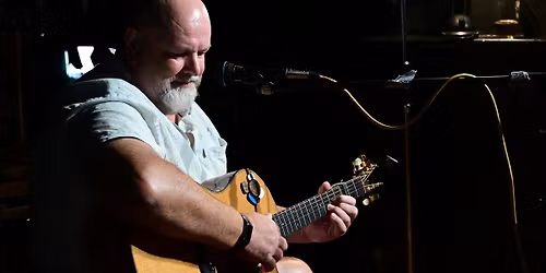 Chris Kealy Singing Stories at Pigeons Parlour
