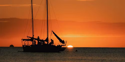 \u2728 FREE Sunset Sail \u26f5\ufe0f