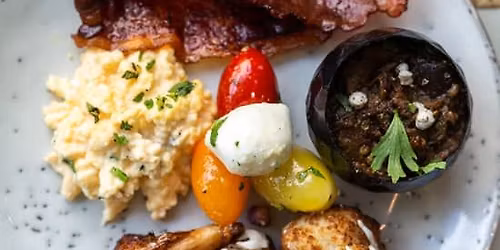 Brunch de No\u00ebl au Solis restaurant