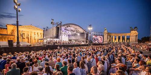 A BFZ \u00e9s Fischer Iv\u00e1n \u00fajra a H\u0151s\u00f6k ter\u00e9n \u2013 ingyenes koncert feln\u0151tteknek \u00e9s gyerekeknek