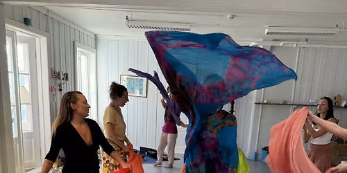 Zimowe Otulenie \u2013 Kobieco\u015b\u0107 w Ta\u0144cu i Ruchu