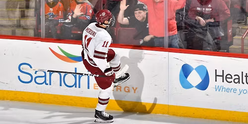 Parking UMass Minutemen at New Hampshire Wildcats Mens Hockey