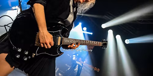 All-Female AC\/DC rocks Hard Rock Bristol