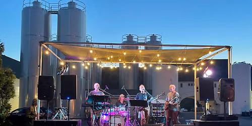 Scattered Flurries @ Ommegang Fire Pit Friday