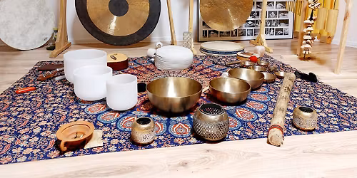 Zasilaj\u0105ca Podr\u00f3\u017c w d\u017awi\u0119kach