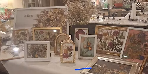 Flower Pressing Art