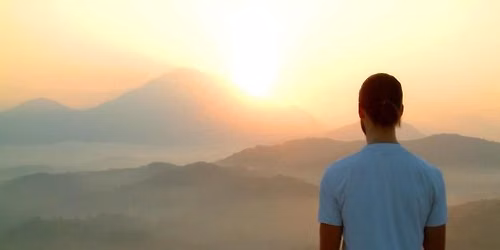 Early Bird Meditation\/Pranayama Woche