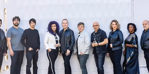 A Modern Christmas Eve with Lovers Lane Worship