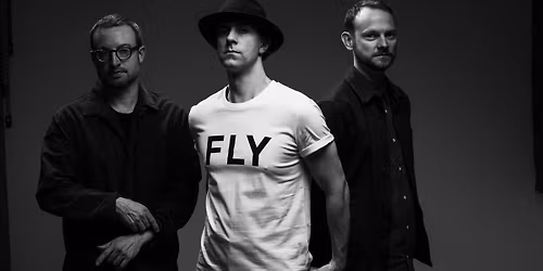 Max\u00efmo Park Live in Bournemouth