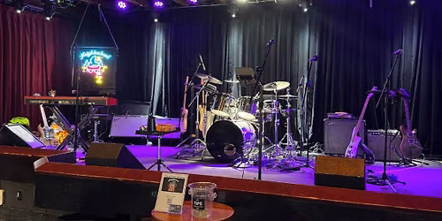 Summer Concert at River Oaks Golf Club
