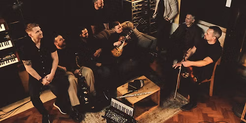 Skerryvore - Seated Show