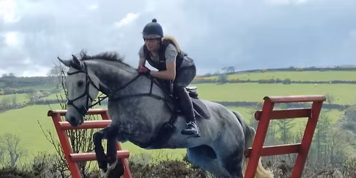 Holwell Lawn Xc Clinic